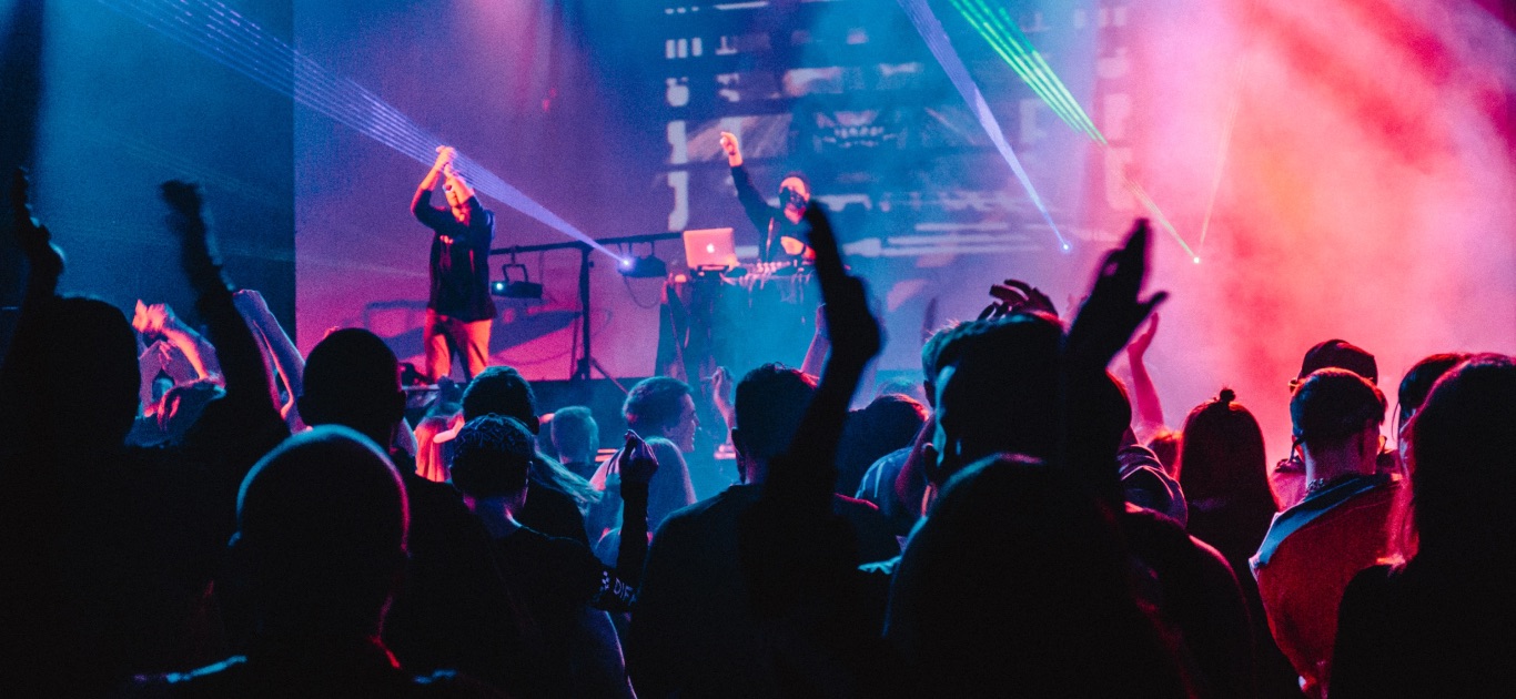 Private parties in Dubai 🖤 VIP girls | MGTIMES